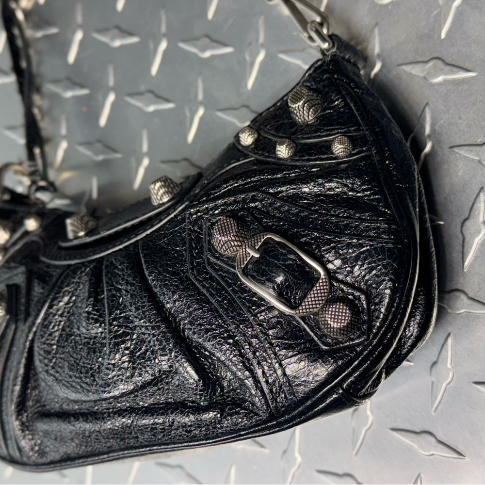 Balenciaga Mini Le Cagole Chain Bag in Black - Picture 4 of 7